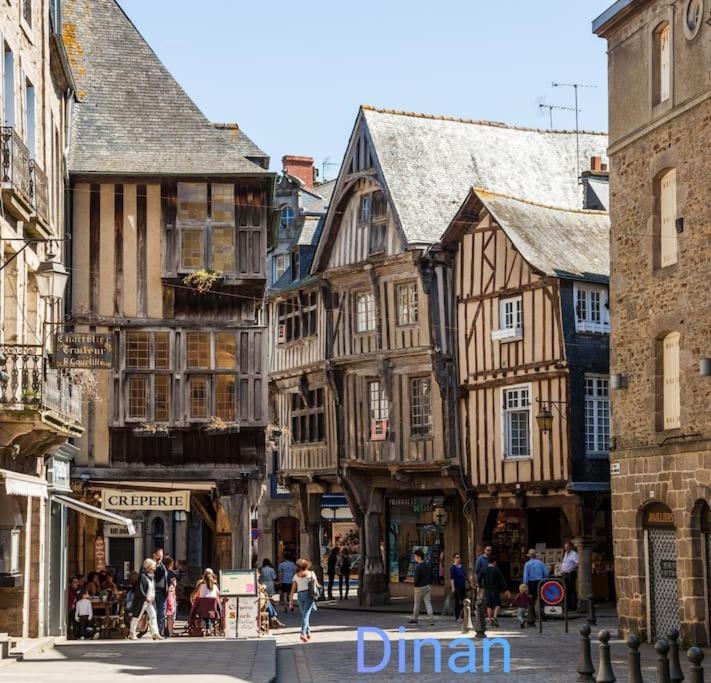 Maison Proche Du Mont Saint Michel Pontorson Exterior photo